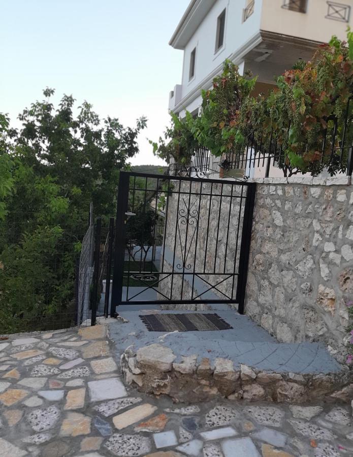 Byron House Apartment Parga Exterior photo